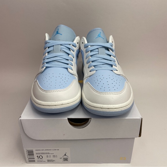 Nike Air Jordan 1 Retro Low SE “Powder Blue/Ice Blue” 2023 - Picture 2 of 4
